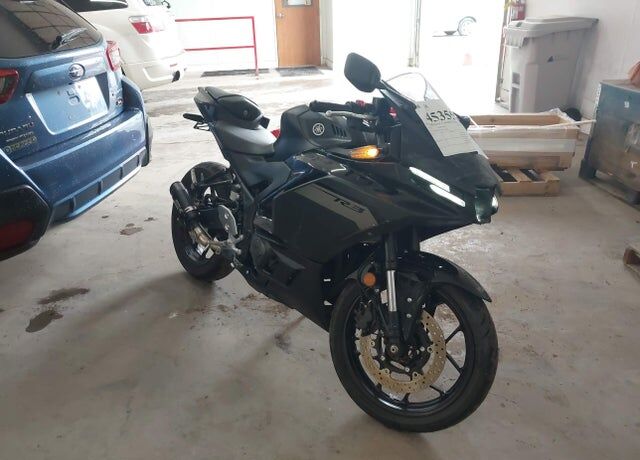 2025 YAMAHA YZF