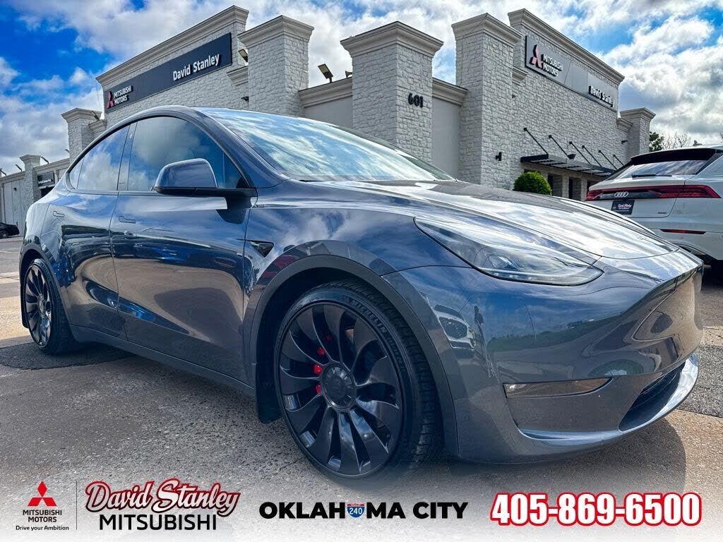 2023 TESLA Model Y