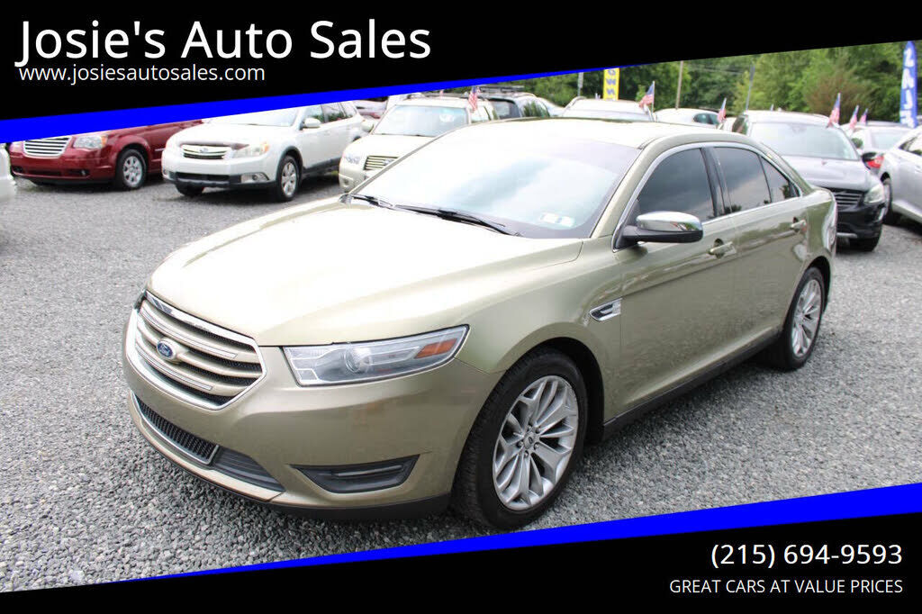 2013 FORD Taurus