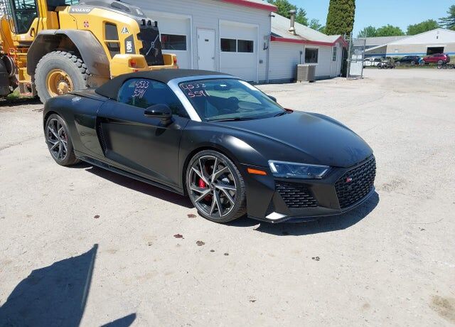 2021 AUDI R8