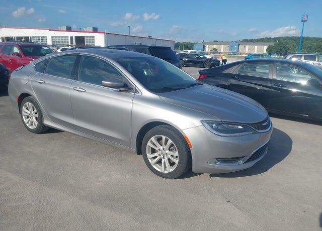 2016 CHRYSLER 200