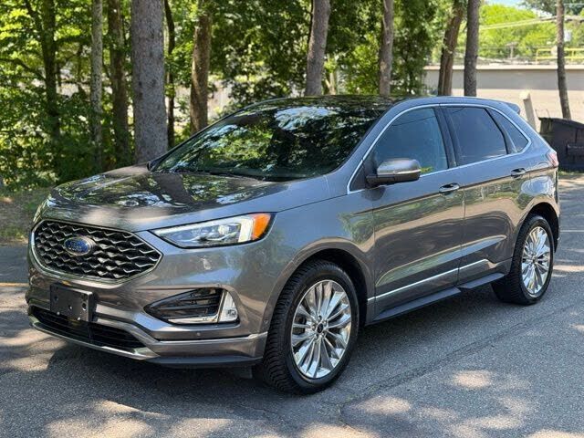 2022 FORD Edge