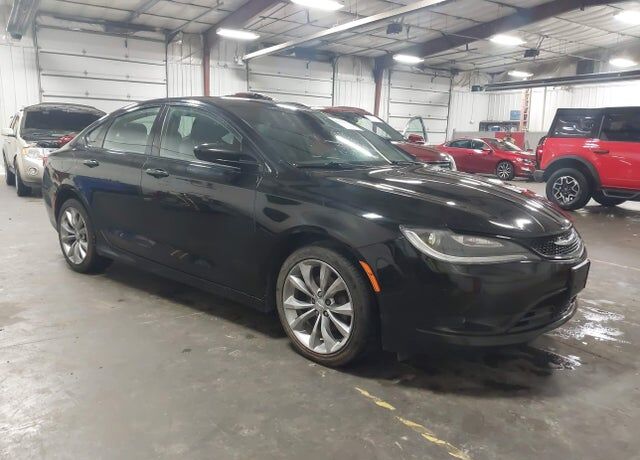 2015 CHRYSLER 200