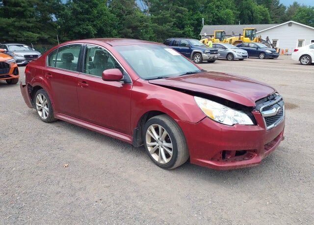 2013 SUBARU Legacy