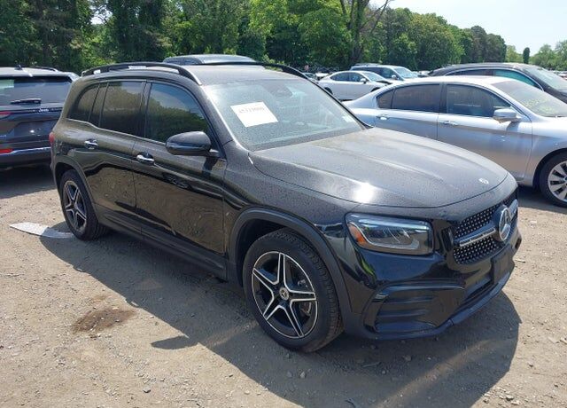 2025 MERCEDES-BENZ GLB-Class