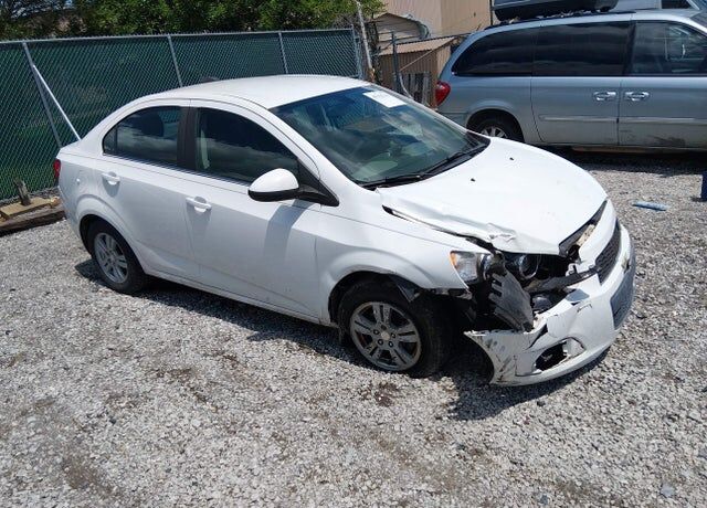 2015 CHEVROLET Sonic