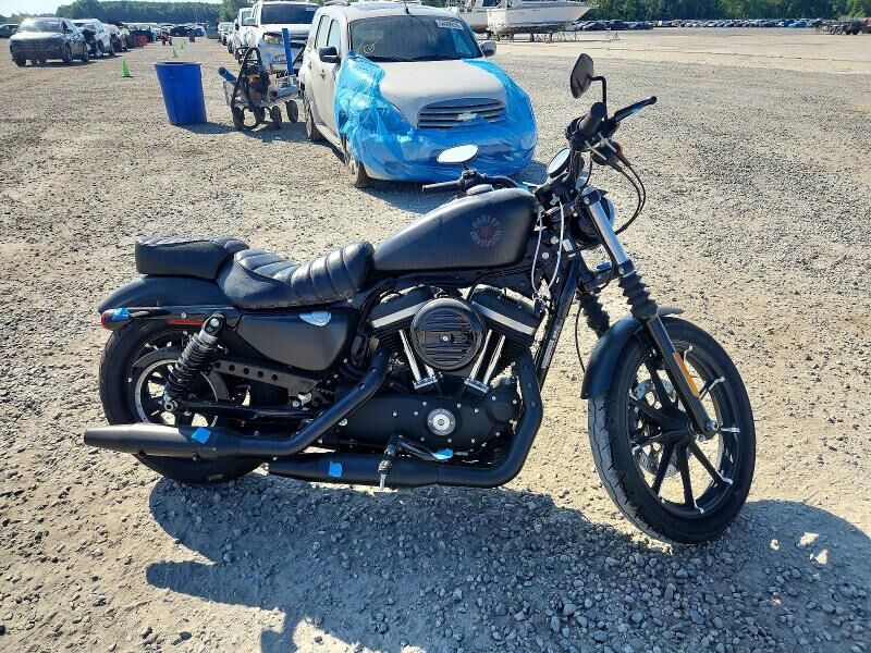 2022 HARLEY DAVIDSON Iron 883
