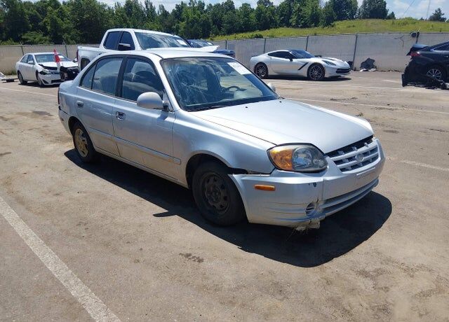 2003 HYUNDAI Accent