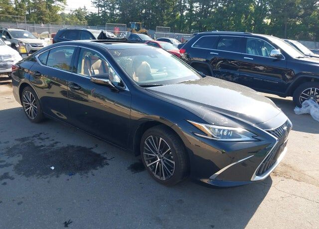 2024 LEXUS ES
