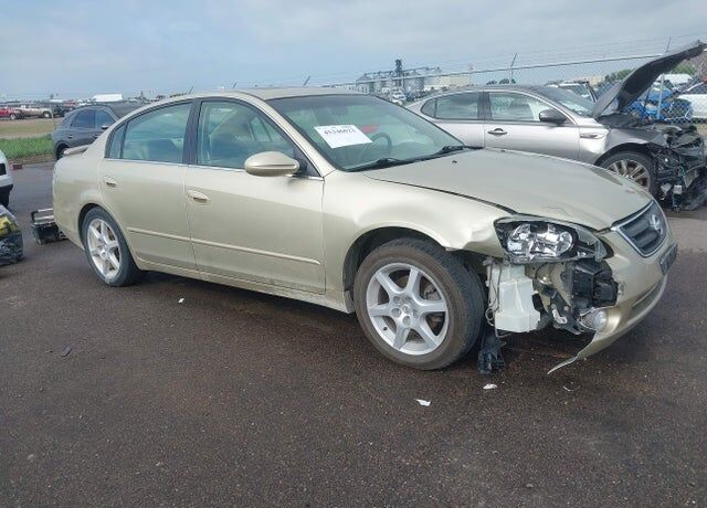 2002 NISSAN Altima