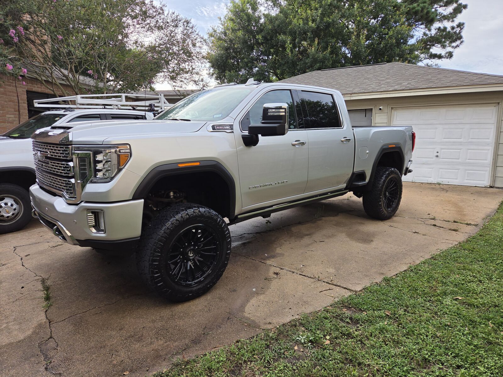 2023 GMC Sierra HD