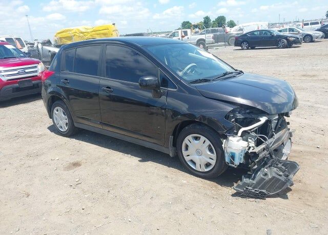 2011 NISSAN Versa
