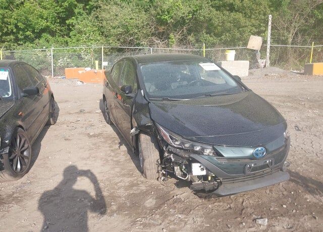 2022 TOYOTA Prius
