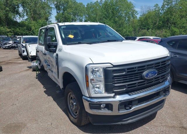 2025 FORD F-250