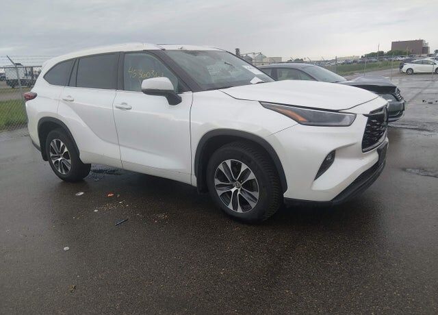 2021 TOYOTA Highlander