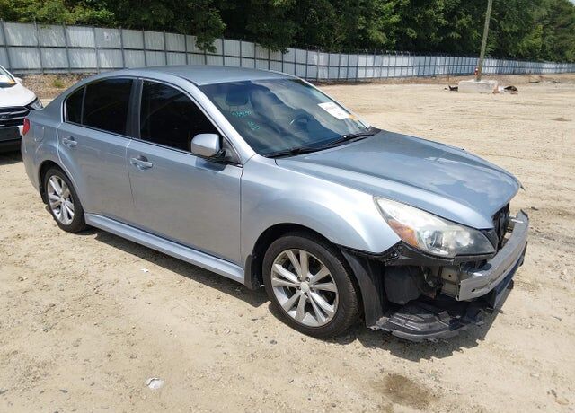 2014 SUBARU Legacy