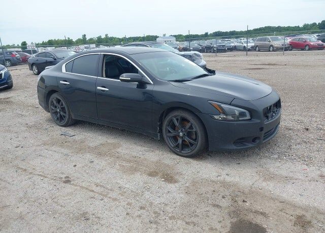 2014 NISSAN Maxima
