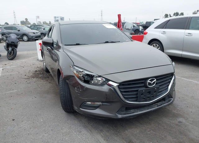 2017 MAZDA Mazda3