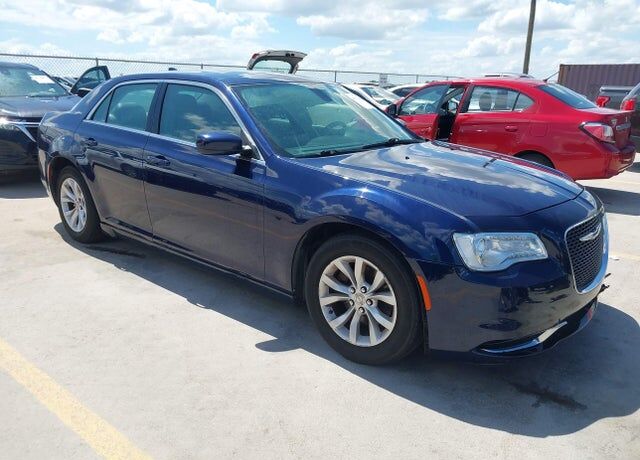 2016 CHRYSLER 300