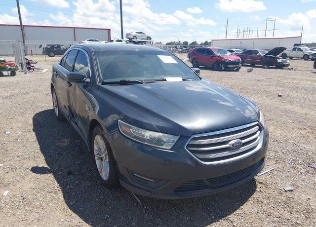 2017 FORD Taurus