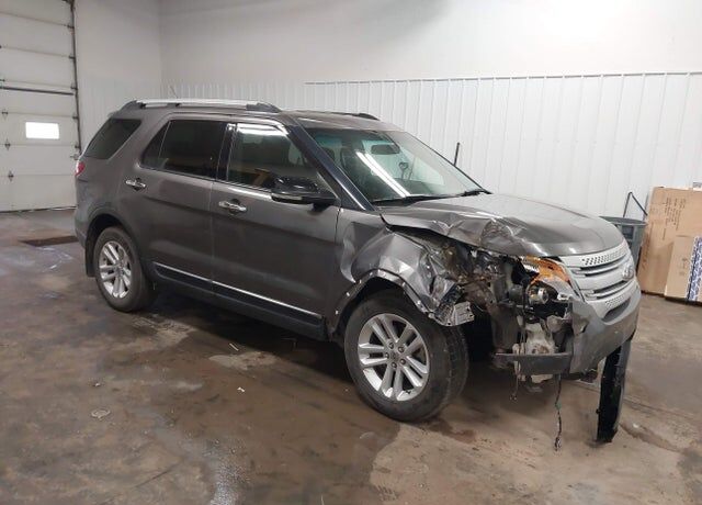 2011 FORD Explorer