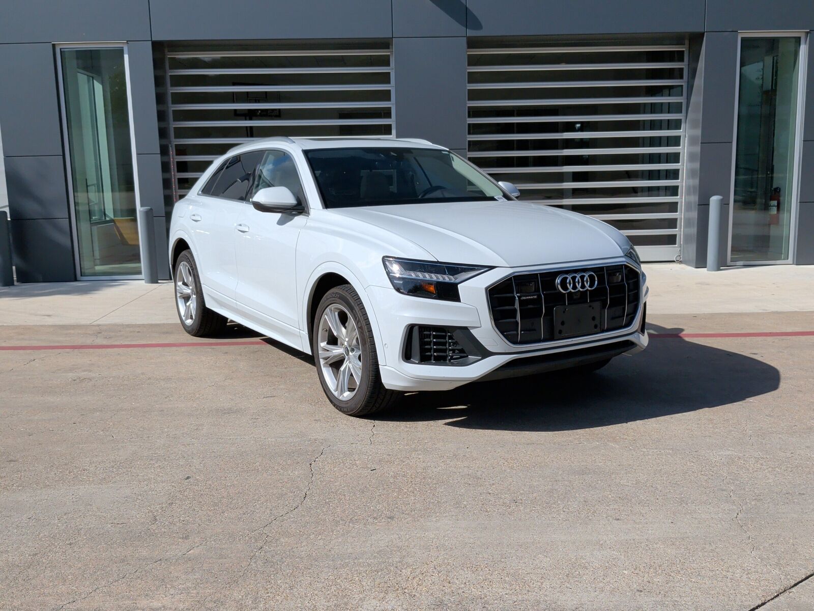 2023 Audi Q8