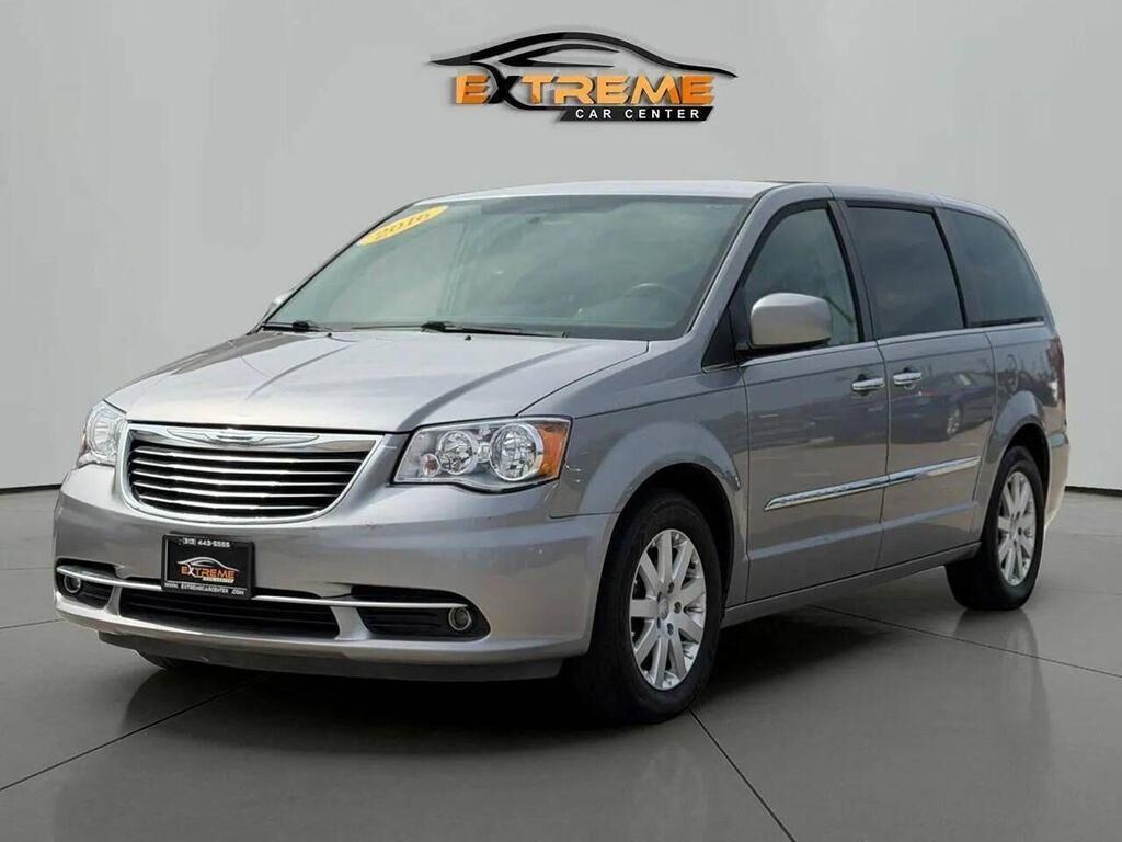 2016 CHRYSLER Town and Country