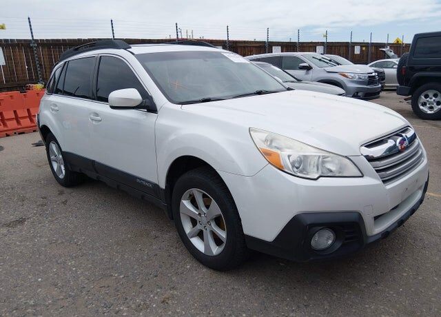 2013 SUBARU Outback