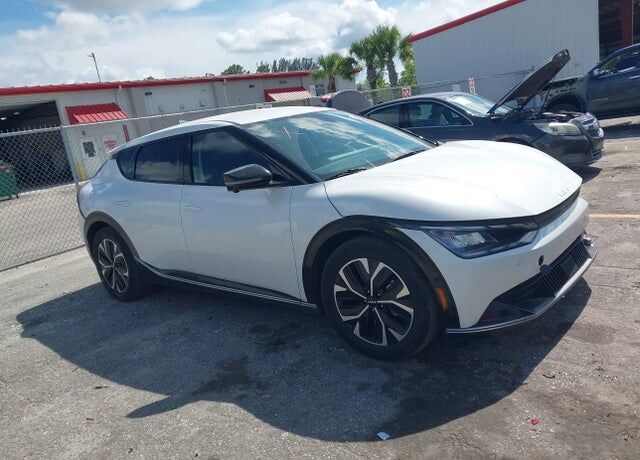2023 KIA EV6