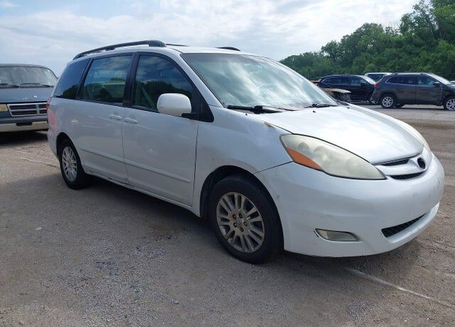 2007 TOYOTA Sienna