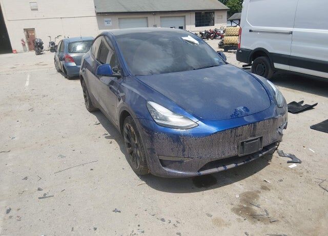 2022 TESLA Model Y