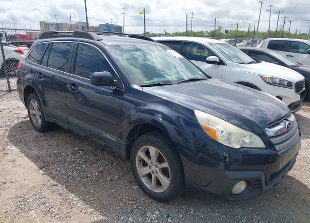 2013 SUBARU Outback