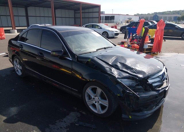 2011 MERCEDES-BENZ C-Class