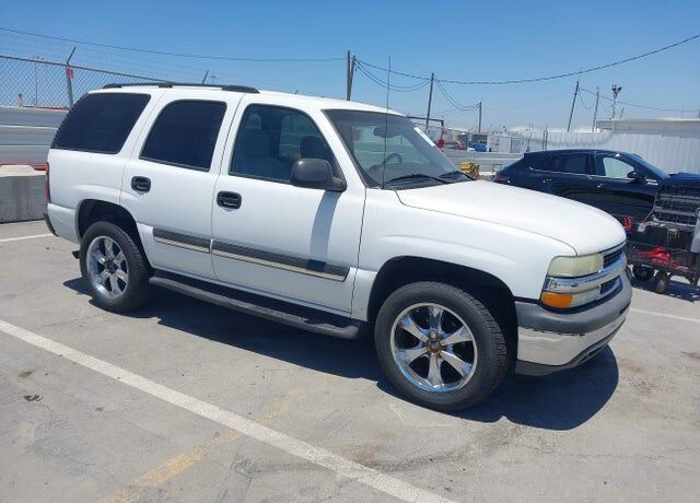 2004 CHEVROLET Tahoe