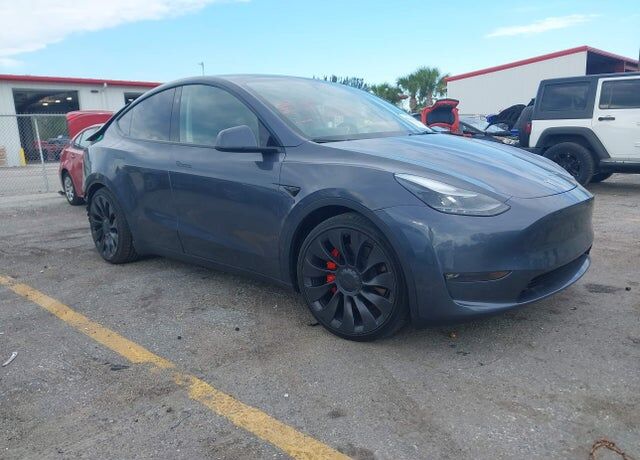 2023 TESLA Model Y