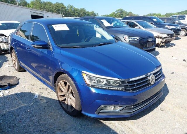 2017 VOLKSWAGEN Passat