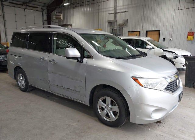 2017 NISSAN Quest