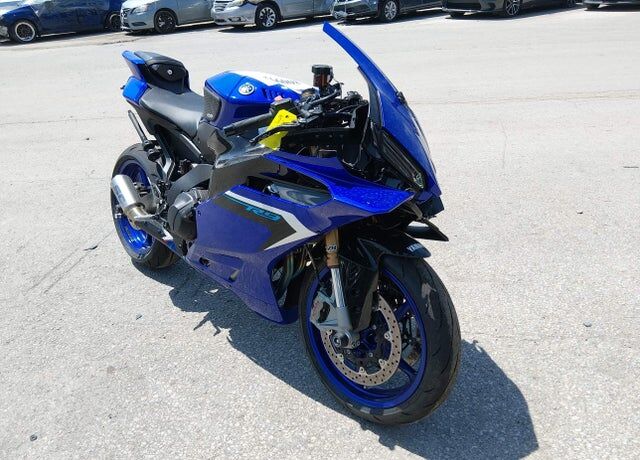 2025 YAMAHA YZF