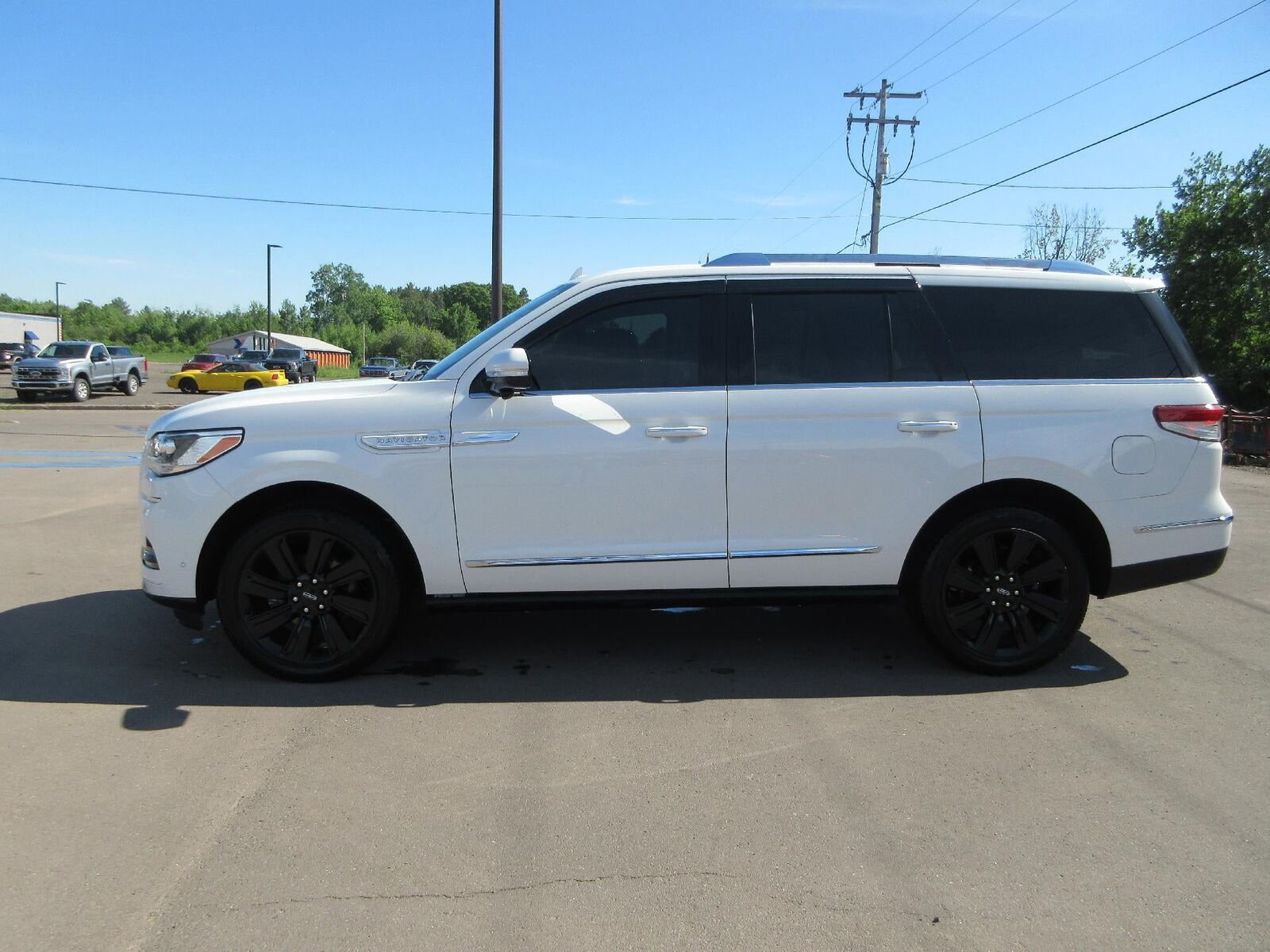 2022 LINCOLN Navigator