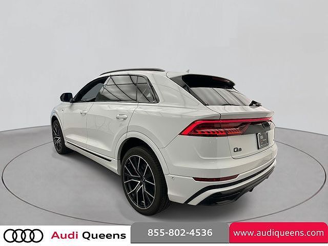 2023 Audi Q8