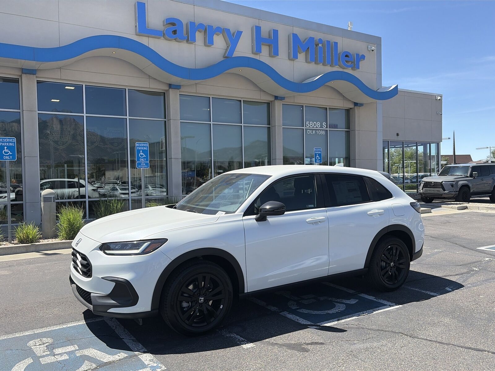 2027 HONDA HR-V