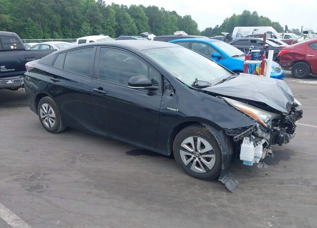 2016 TOYOTA PRIUS
