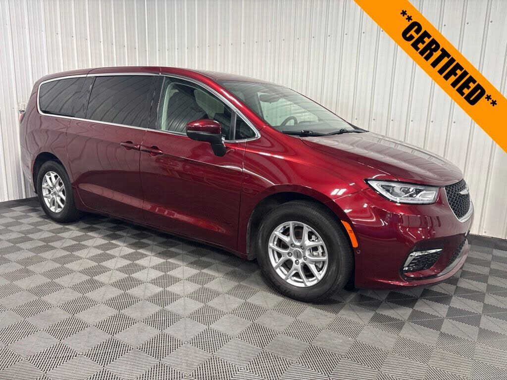 2023 CHRYSLER Pacifica