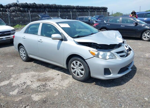 2013 TOYOTA Corolla