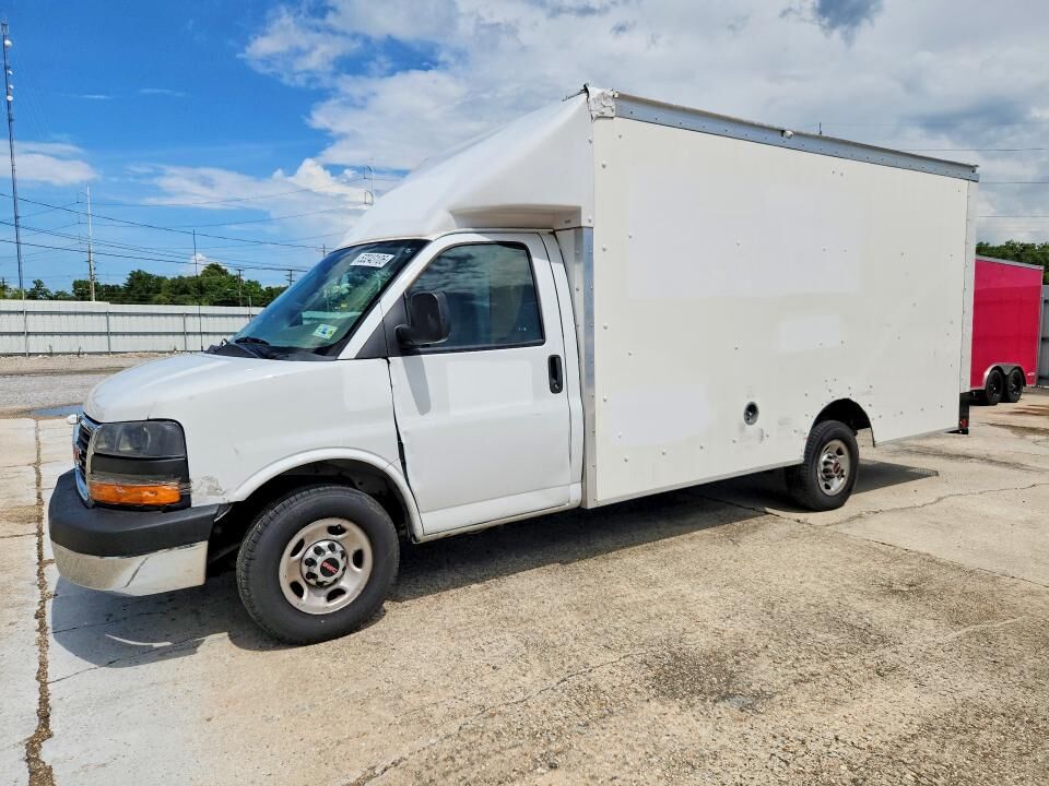 2022 GMC Savana
