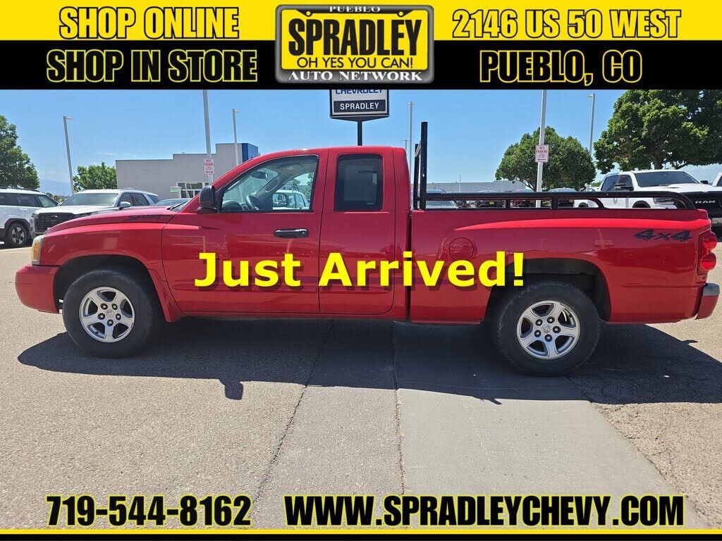 2005 DODGE Dakota