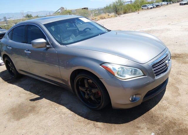 2011 INFINITI M37