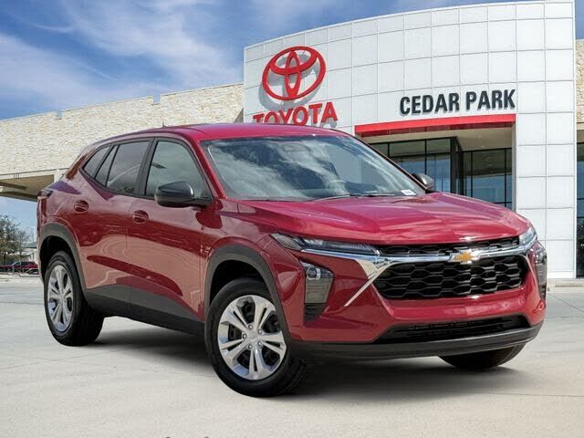 2026 CHEVROLET Trax