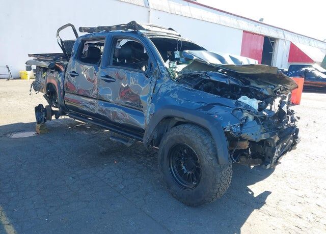 2022 TOYOTA Tacoma