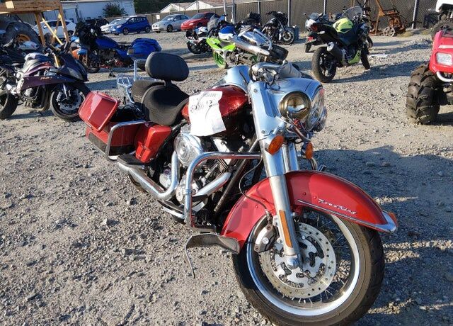 2013 HARLEY DAVIDSON Road King